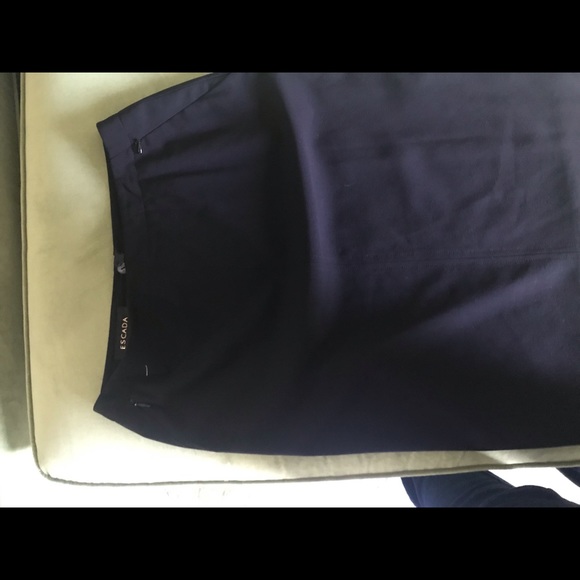 Escada skirt - Picture 1 of 2